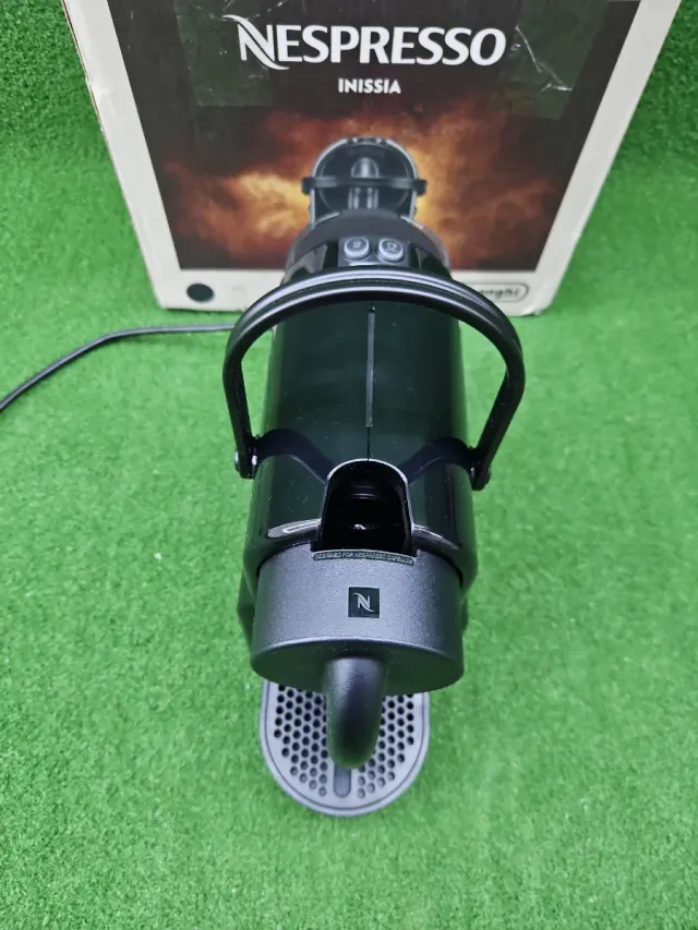 Cafeteira Nespresso Inissia DeLonghi Preta