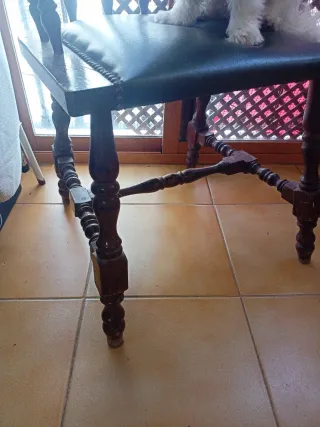 Silla retro semicircular madera y cuero