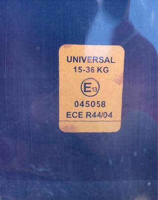 vendo alzador infantil de coche nuevo