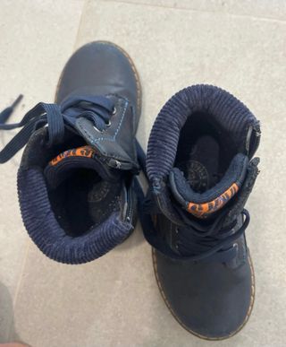 Botas niño talla 24