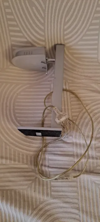 Lampada da tavolo moderna