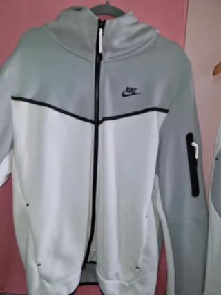 Conjunto Chándal Nike Gris y Blanco