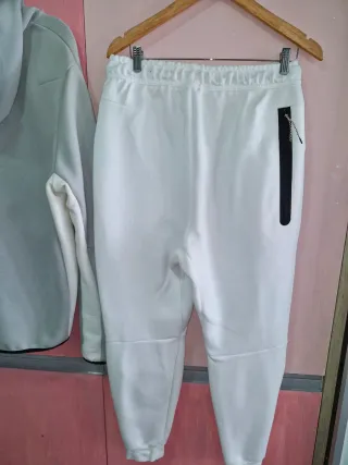 Conjunto Chándal Nike Gris y Blanco