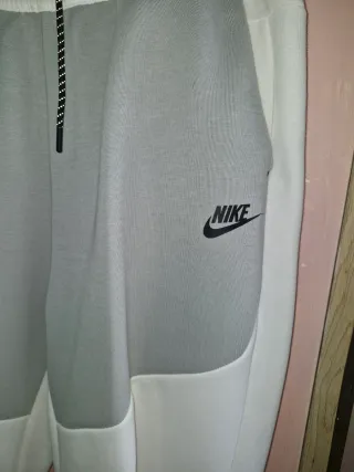 Conjunto Chándal Nike Gris y Blanco