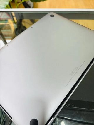 MacBook Pro 13 2016 A1706 i5 8GB 512GB