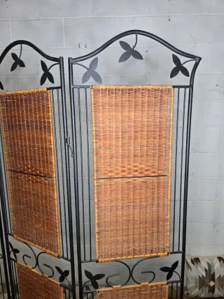 Biombo mimbre y forja