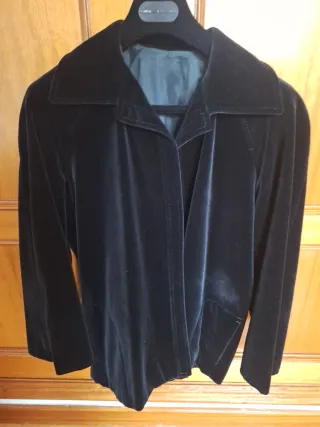 Chaqueta de terciopelo negra