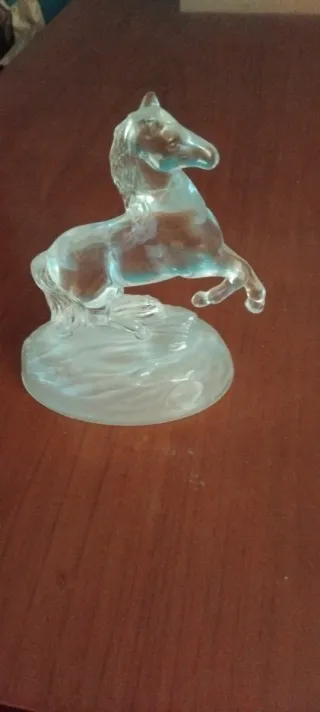 Figura caballo cristal
