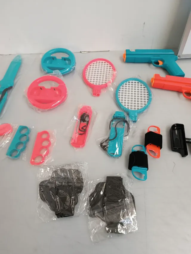 Kit Accessori 17 in 1 per Switch/Switch OLED C4Y0038