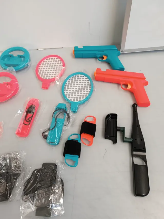 Kit Accessori 17 in 1 per Switch/Switch OLED C4Y0038