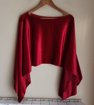 Elegante capa terciopelo roja talla única