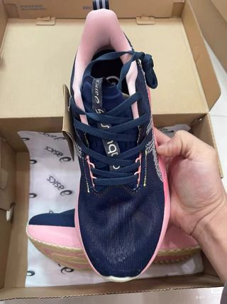 ASICS NOVABLAST 5 Zapatillas Running Azul/Rosa