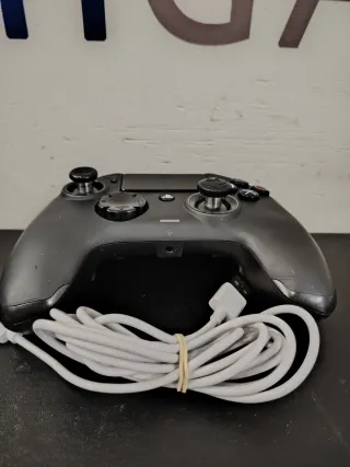 Mando Nacon Revolution Pro 2 PS4 Cableado