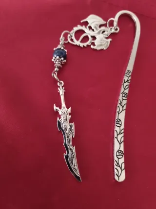 Marcapáginas Dragón y Espada Plateado