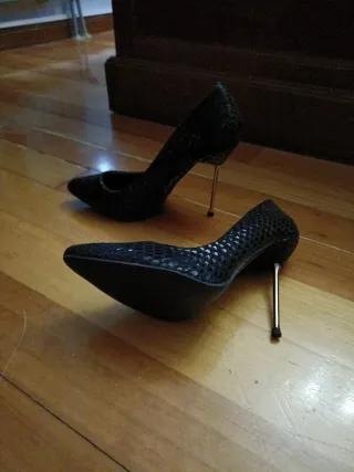 Zapatos de tacón negros