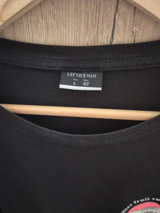 Camiseta negra hombre con estampado