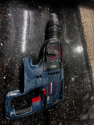 Taladro Bosch GBH 36 VFLI con batería y cargador