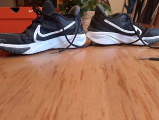 Zapatillas Nike Negras Talla 36.5 con Caja
