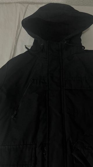 Abrigo de invierno negro