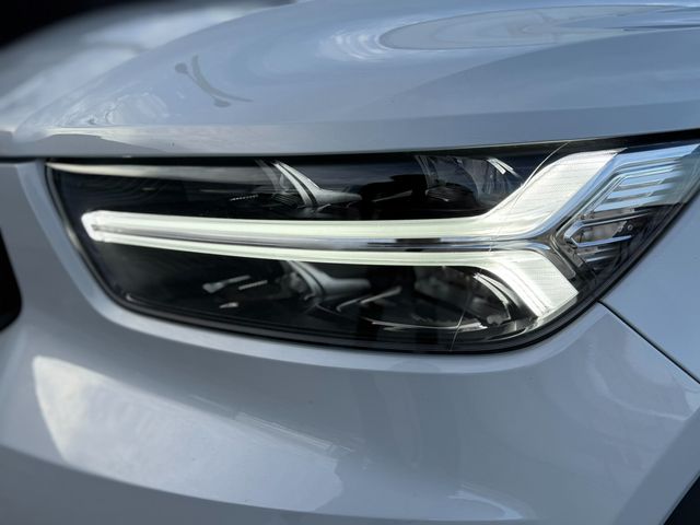 Volvo XC40 2.0 D3 AWD R-Design Auto