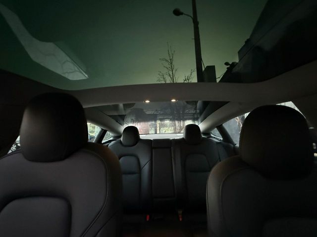 TESLA Model 3 Performance 4WD