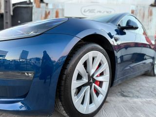 TESLA Model 3 Performance 4WD