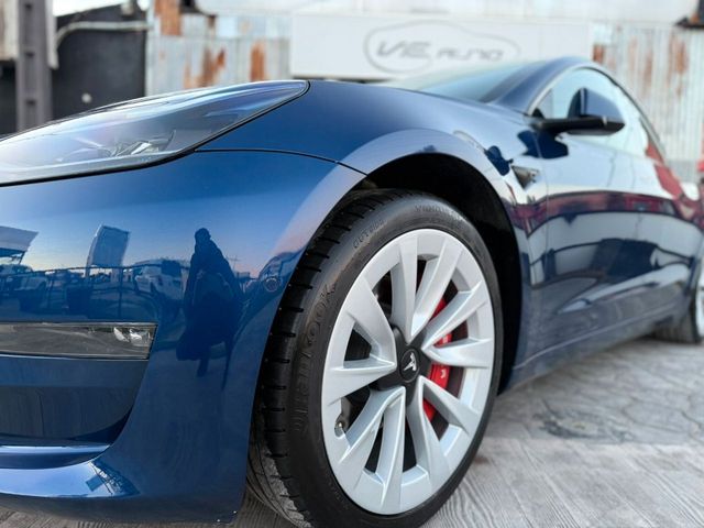 TESLA Model 3 Performance 4WD