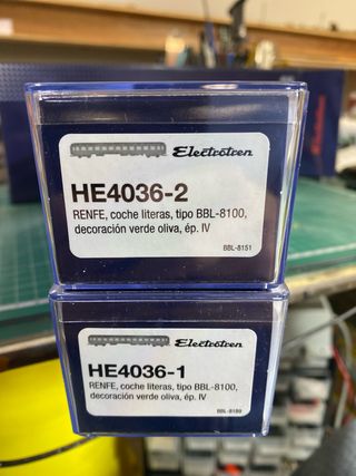 Electrotren HE4036 2 coches literas RENFE