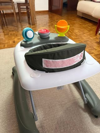 Andador bebé casi nuevo