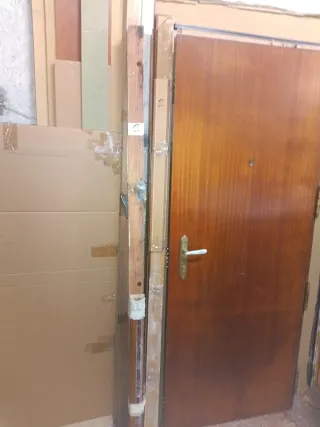 Puerta blindada usada barata