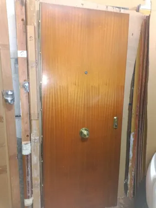 Puerta blindada usada barata
