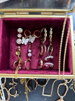 Pack Joyas Doradas y collar tous. Mas de 30 piezas