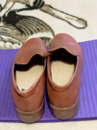 Zapatos de piel unisex marrones talla 38