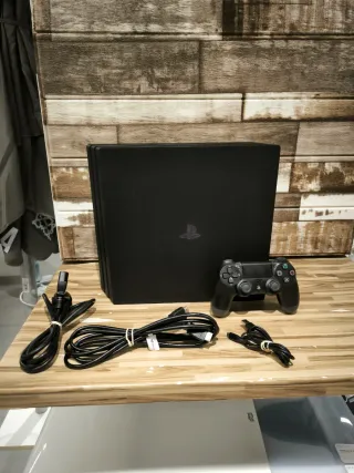 Consola PS4 Pro 1TB