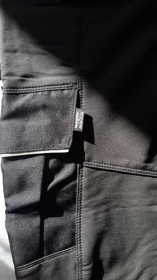 Pantalón trabajo Diadora