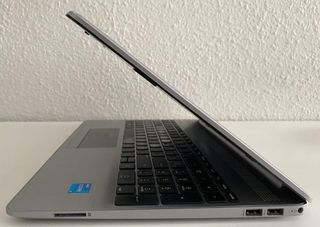 HP 250 G8 GAMA ALTA CORE I5 ONCEAVA GENERACION