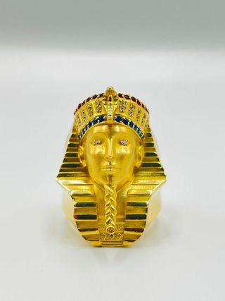 SELLO TUTANKAMON CON CIRCONITAS, Hueco. Oro 18k.