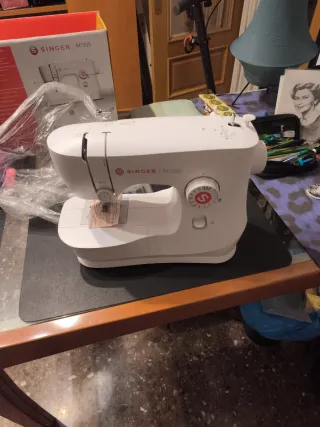 Máquina de coser Singer M1255
