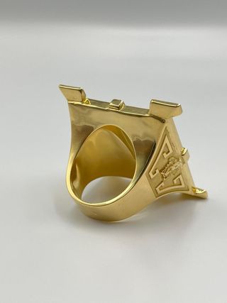 SELLO MEDUSA ONIX Y CORCONITAS. Oro 18k.
