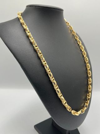 CADENA DISEÑO FORZADA BARRA GRECA, Hueca. Oro 18k