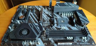 Gigabyte X570 UD AMD4 Motherboard