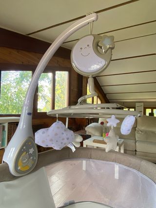 Minicuna Nidus casi nueva + móvil regalo