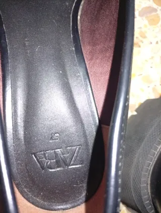 Mocasines Zara plataforma con cadena dorada