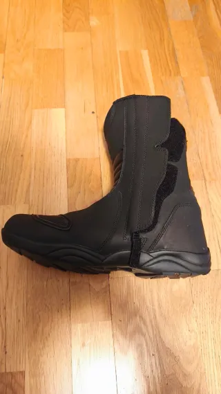 Botas de moto marca ARMURE. Talla 44