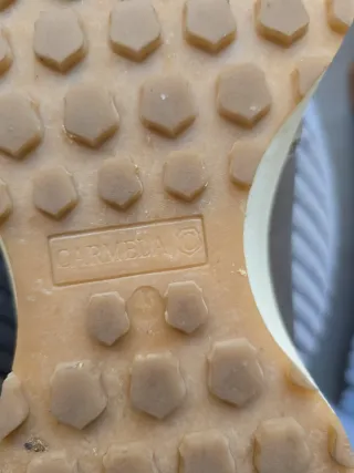 Zapatillas Carmela Doradas Deportivas