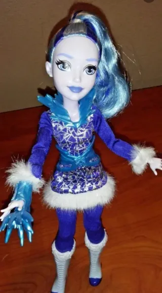 Muñeca Barbie Katana DC Super Hero Girls