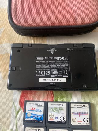 Nintendo DS Negra + 6 Juegos + Accesorios
