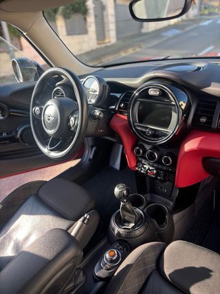 MINI Cooper F56, 1.5 136cv 2016 Rojo Full Extras