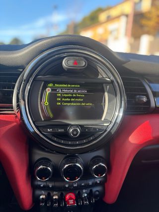 MINI Cooper F56, 1.5 136cv 2016 Rojo Full Extras