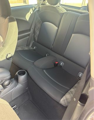 MINI Cooper F56, 1.5 136cv 2016 Rojo Full Extras